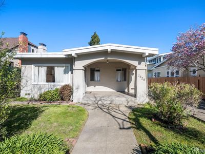 1228 Capuchino Avenue, Burlingame, CA, 94010