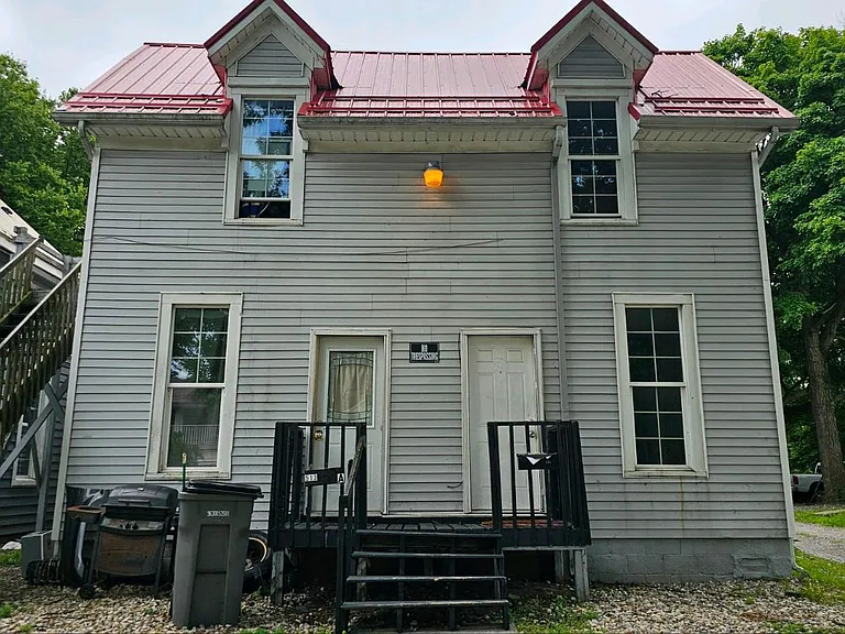 513-515 W Marion St — Photo 1