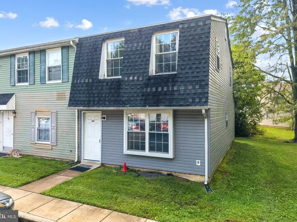 54 Beau Rivage Dr, Glassboro, NJ 08028