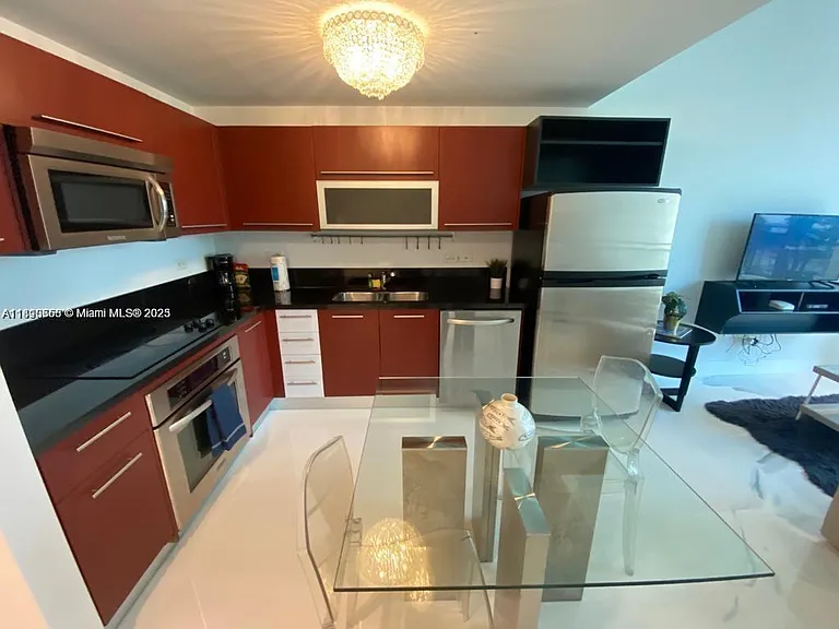 244 Biscayne Blvd #643 — Photo 7