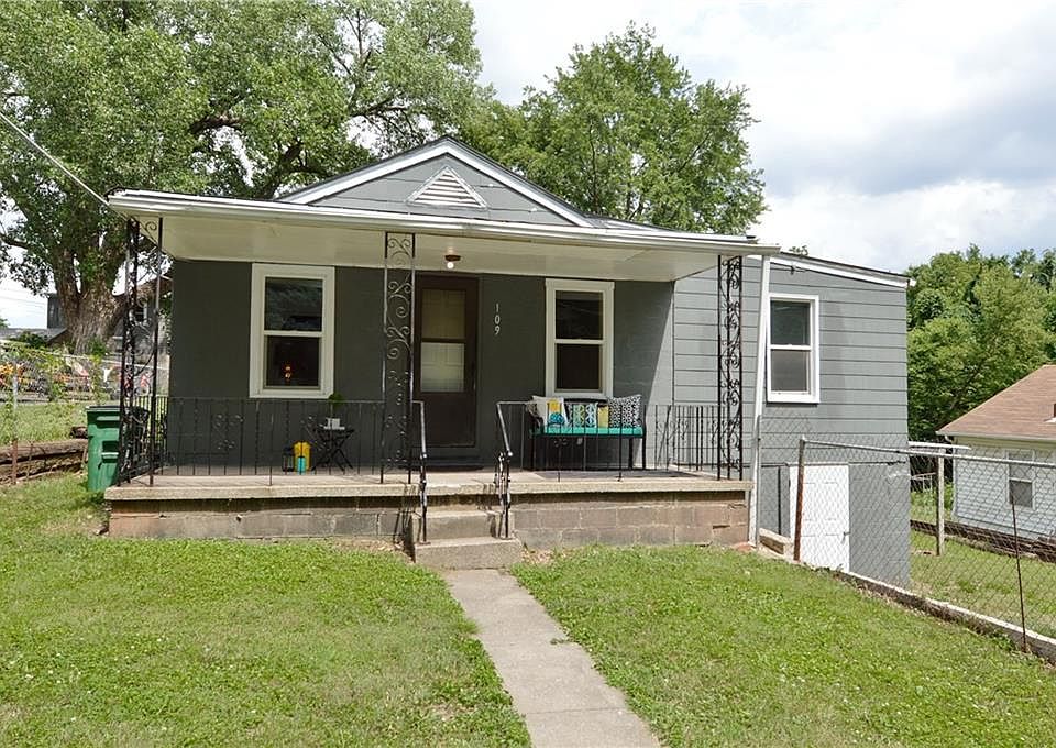 1st image of 109 S 26th St