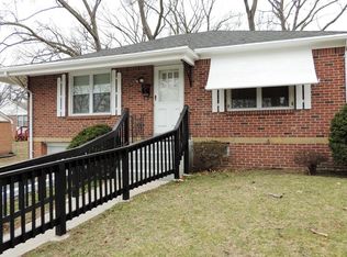 52 Carnavon Cir, Springfield, MA 01109