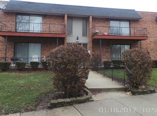 609 N Carroll Pkwy APT 103, Glenwood, IL 60425