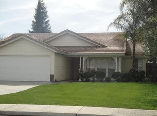 10415 Attleboro Ave, Bakersfield, CA 93311