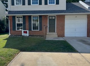 17 Clarion Ct, Newark, DE 19713