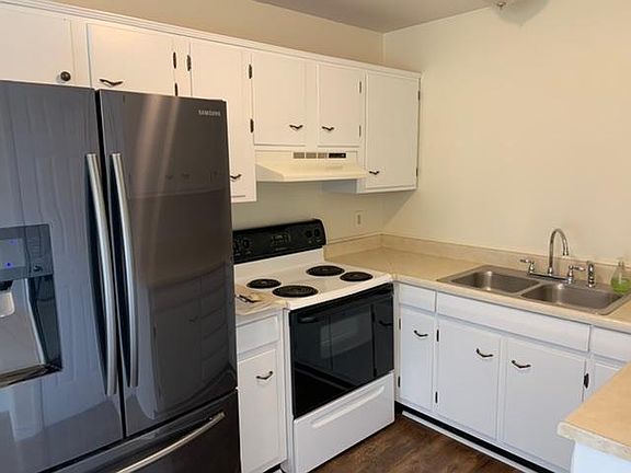3rd image of 3963 Leithart Dr