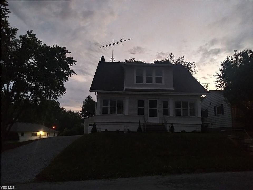 1st image of 78 29th St NW