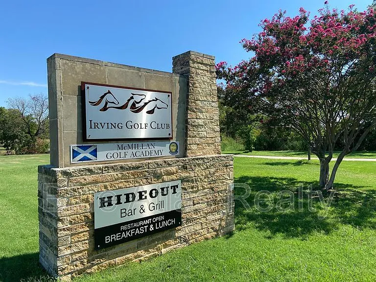 2215 Riverview Dr #D — Photo 17