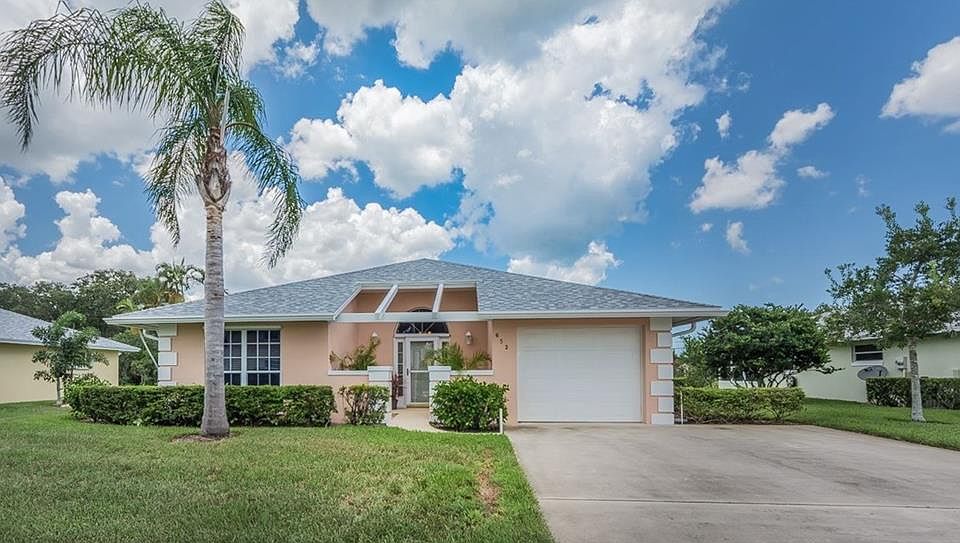 1st image of 652 Lake Orchid Cir