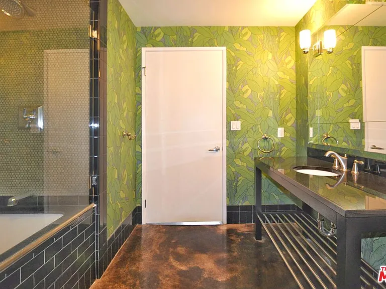 849 S Broadway #811 — Photo 7