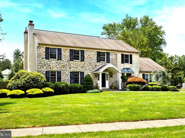 1010 Pheasant Meadow Rd, Blue Bell, PA 19422