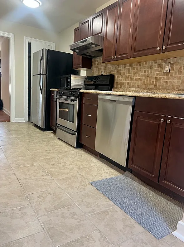 2 bed, 1500 sqft, $3,000 — Photo 3