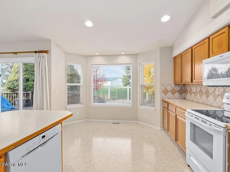 5905 N Stafford Rd — Photo 14