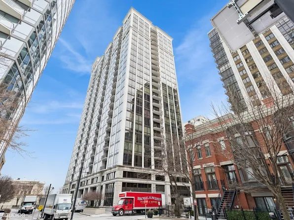 233 E 13th St APT 610, Chicago, IL 60605