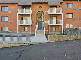 Lake Williams Condominiums, Marlborough, MA 01752