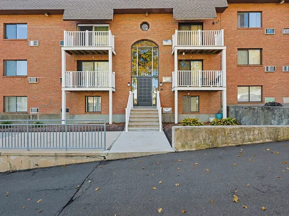 273 W Main St APT A11, Marlborough, MA 01752