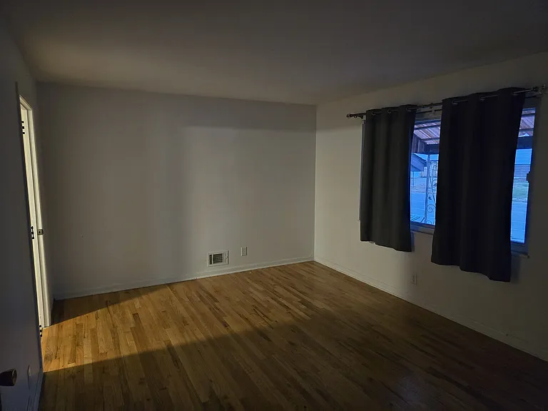 11534 Claude Ct — Photo 15