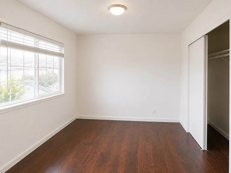9940 Walnut St — Photo 15