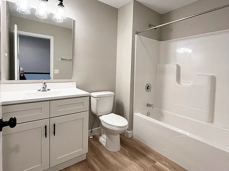 2325 Excel Dr — Photo 11