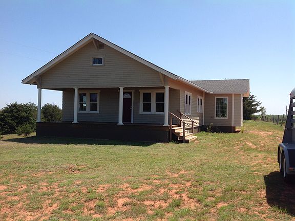 Country home on 1acre