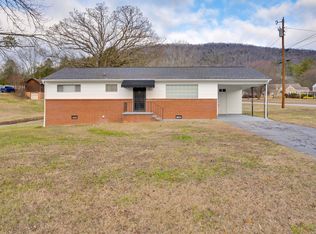 129 Isbill Rd, Chattanooga, TN 37419
