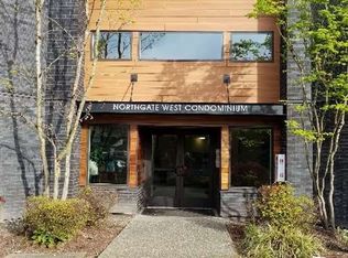 11300 1st Ave NE APT 105, Seattle, WA 98125