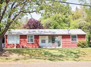 2111 Hillcrest Rd, Medford, OR 97504