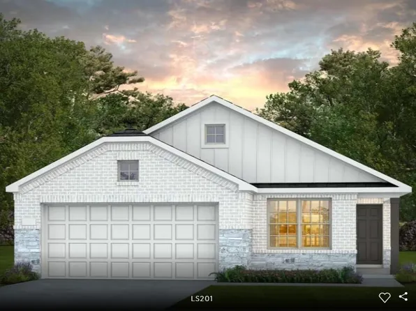 1013 S Oakhurst Dr, Dayton, TX 77535