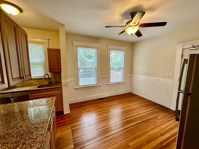 550 Central Ave #2 — Photo 5