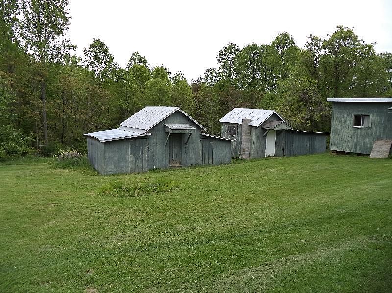 2nd image of 1458 Dry Creek Ln