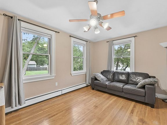 3rd image of 54 Gainsville Rd