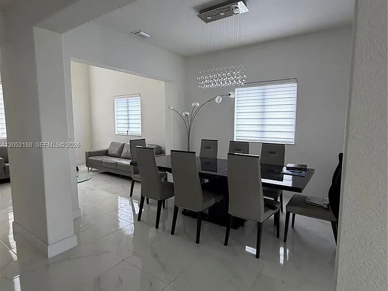 4450 SW 164th Ave — Photo 5
