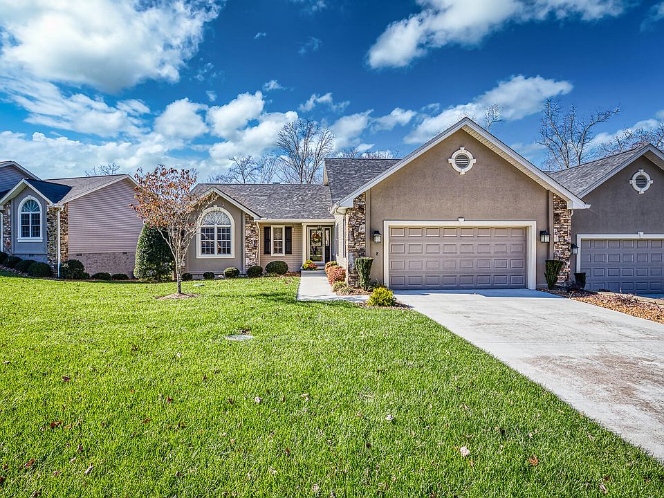 1st image of 19 Heatherhurst Ct #8