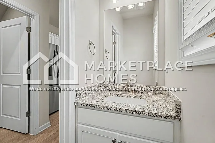 225 Wl Miller Dr — Photo 11