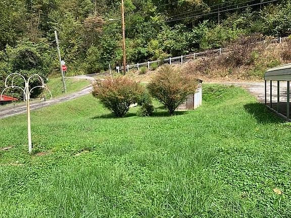 3rd image of 110 Vanover Ln