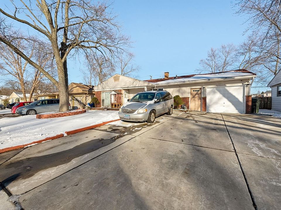 1st image of 77 Birch St