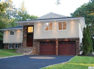 59 Seward Dr, Dix Hills, NY 11746