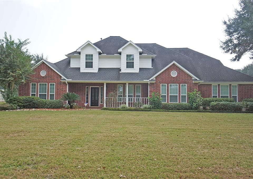 1st image of 26415 Meadow Ln