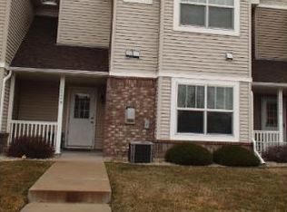 12202 Yancy St NE UNIT B, Blaine, MN 55449