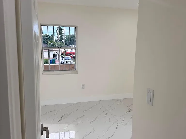 3265 NW 47th St #3 — Photo 11