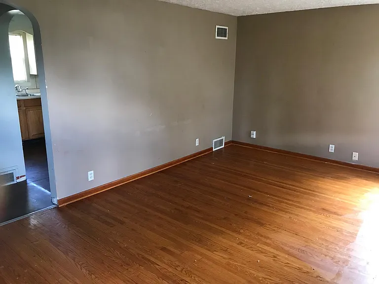 4800 Lindford Ave NE — Photo 6