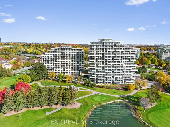 399 Royal Orchard Blvd #315, Markham, ON L3T 3E7