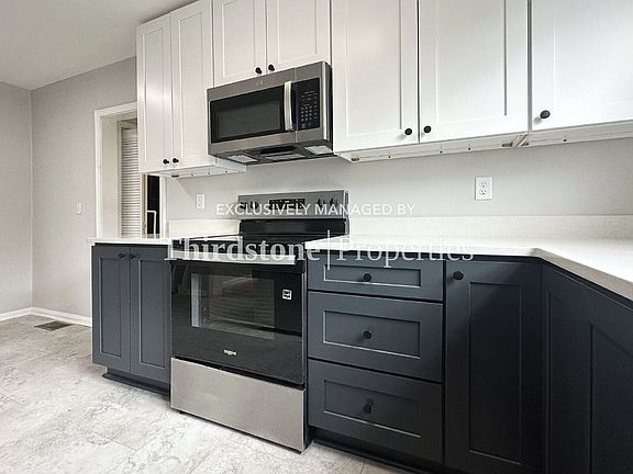 5th image of 2660 Gale Ct APT 2