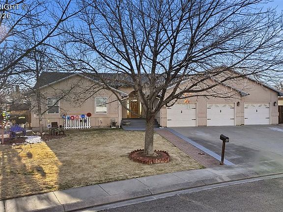 2nd image of 727 W Tyrolean Way