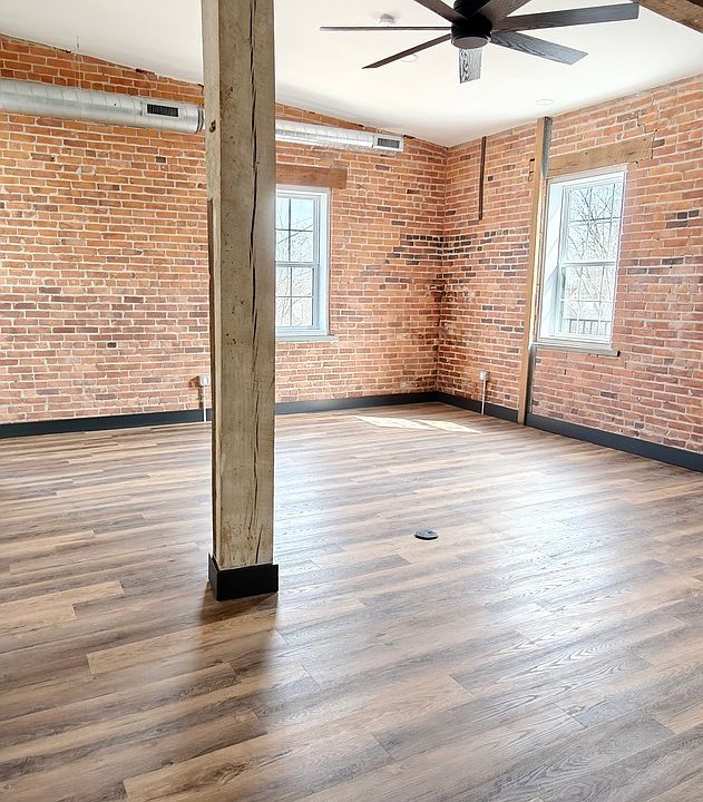 Living Room unfurnished