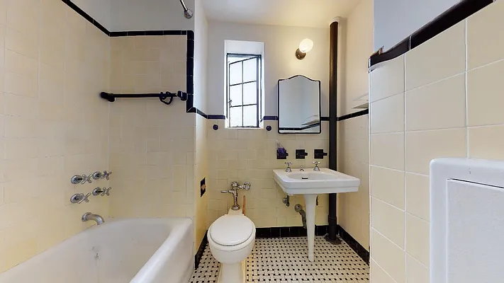 Rented by Bond New York | media 7