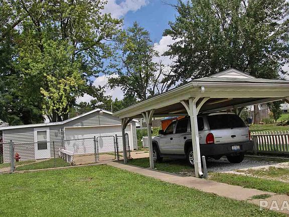 2nd image of 719 E Moneta Ave