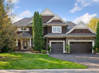 5880 Sunnybrook Ln, Mound, MN 55364