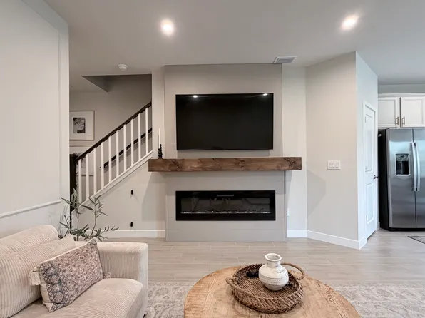 20322 Lou Angela Ln, Lutz, FL 33558