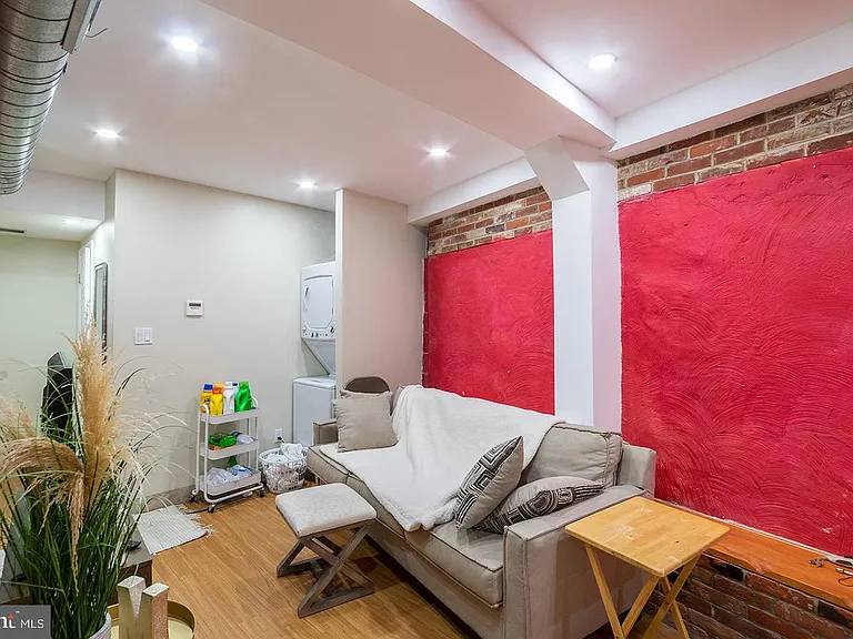 1122 E Passyunk Ave #1 — Photo 11